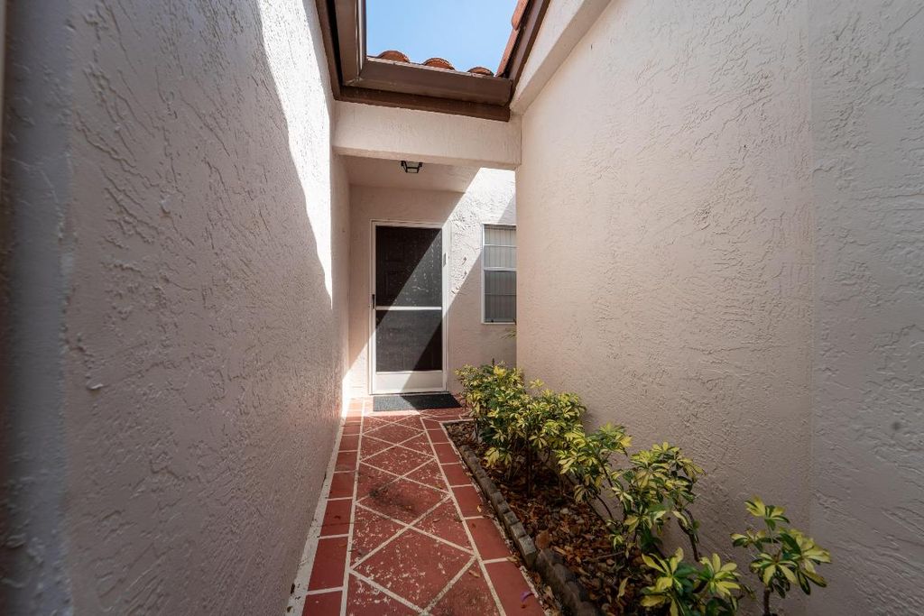 Photo of 6339 Mill Pointe Circle, Delray Beach, FL 33484 (MLS # R11128550)