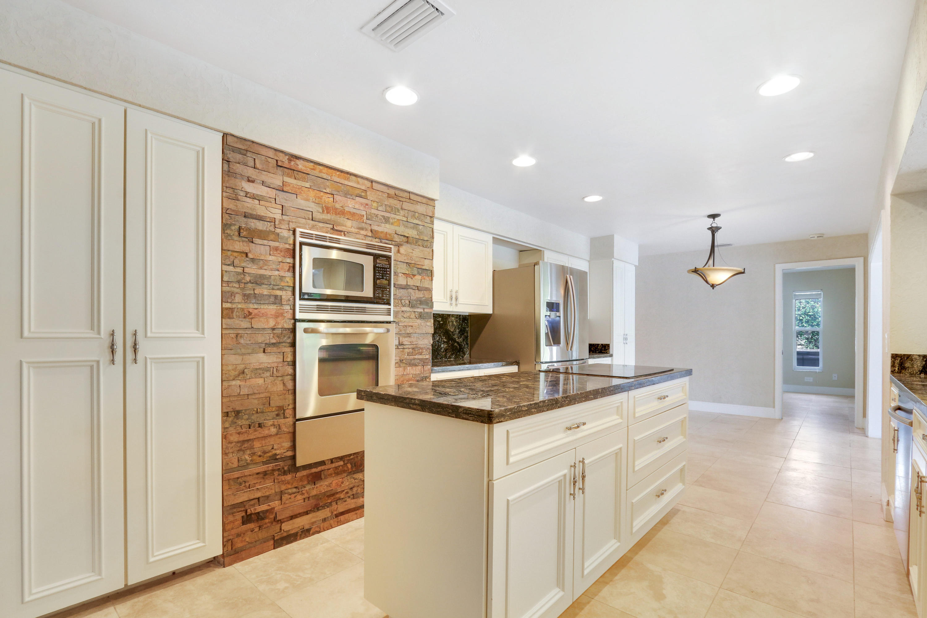 JUPITER RIVER ESTATES 1ST ADDN - Residential