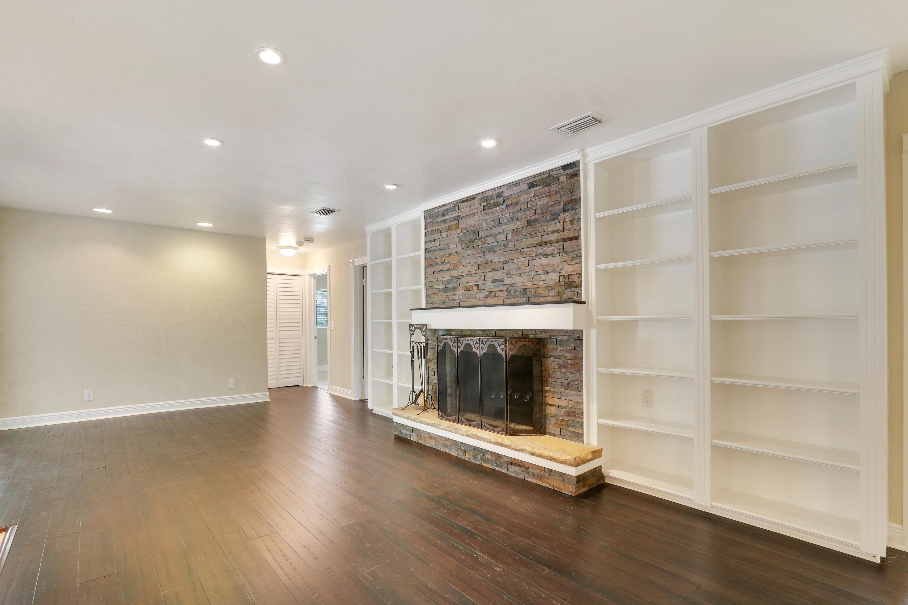 JUPITER RIVER ESTATES 1ST ADDN - Residential