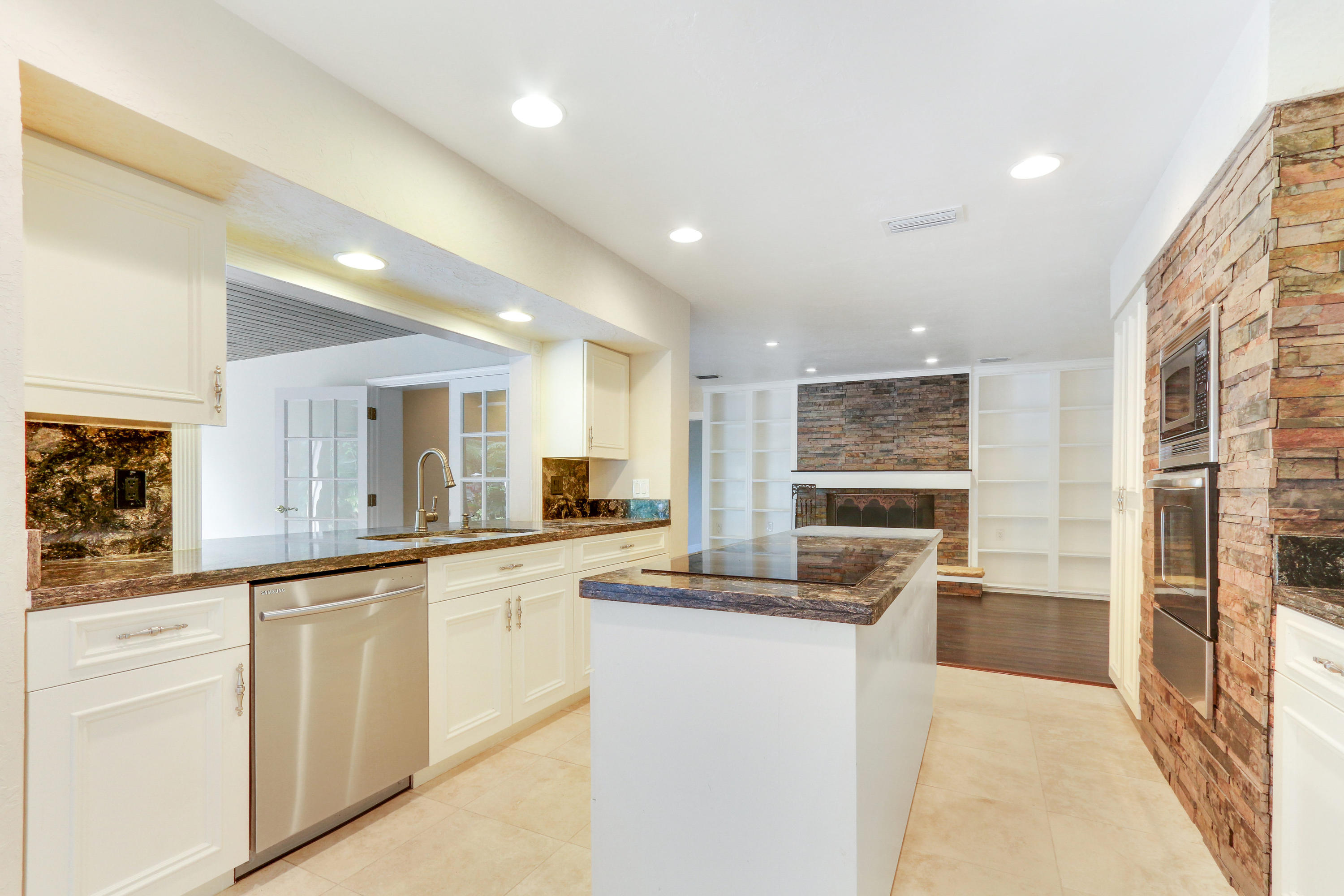 JUPITER RIVER ESTATES 1ST ADDN - Residential