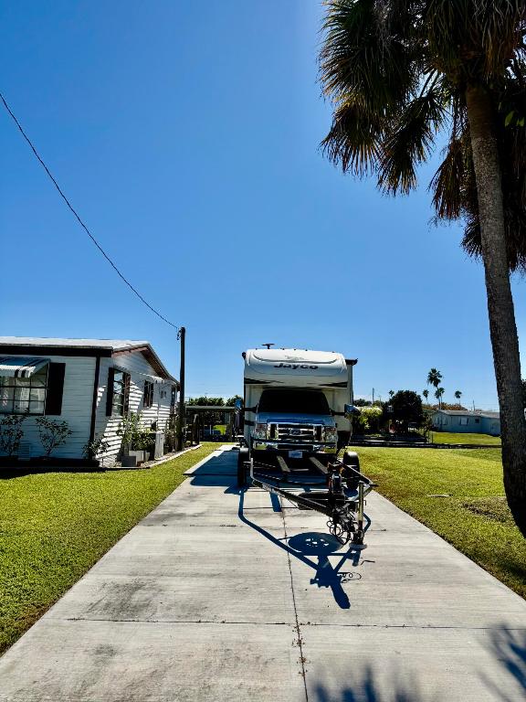 TAYLOR CREEK - Residential