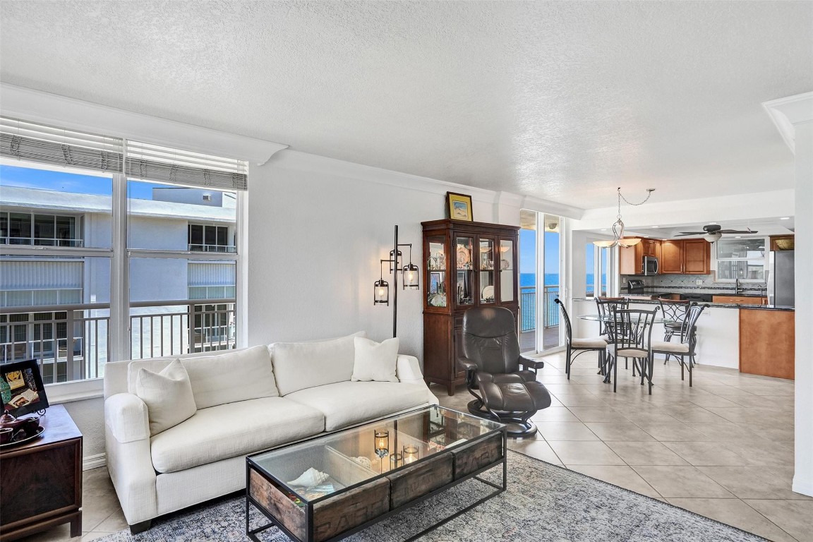 HILLSBORO LEBARON - Residential