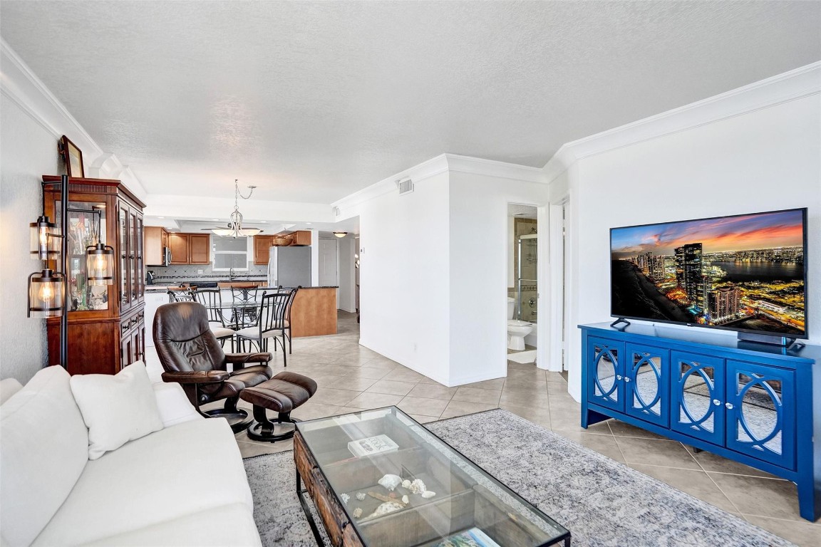 HILLSBORO LEBARON - Residential