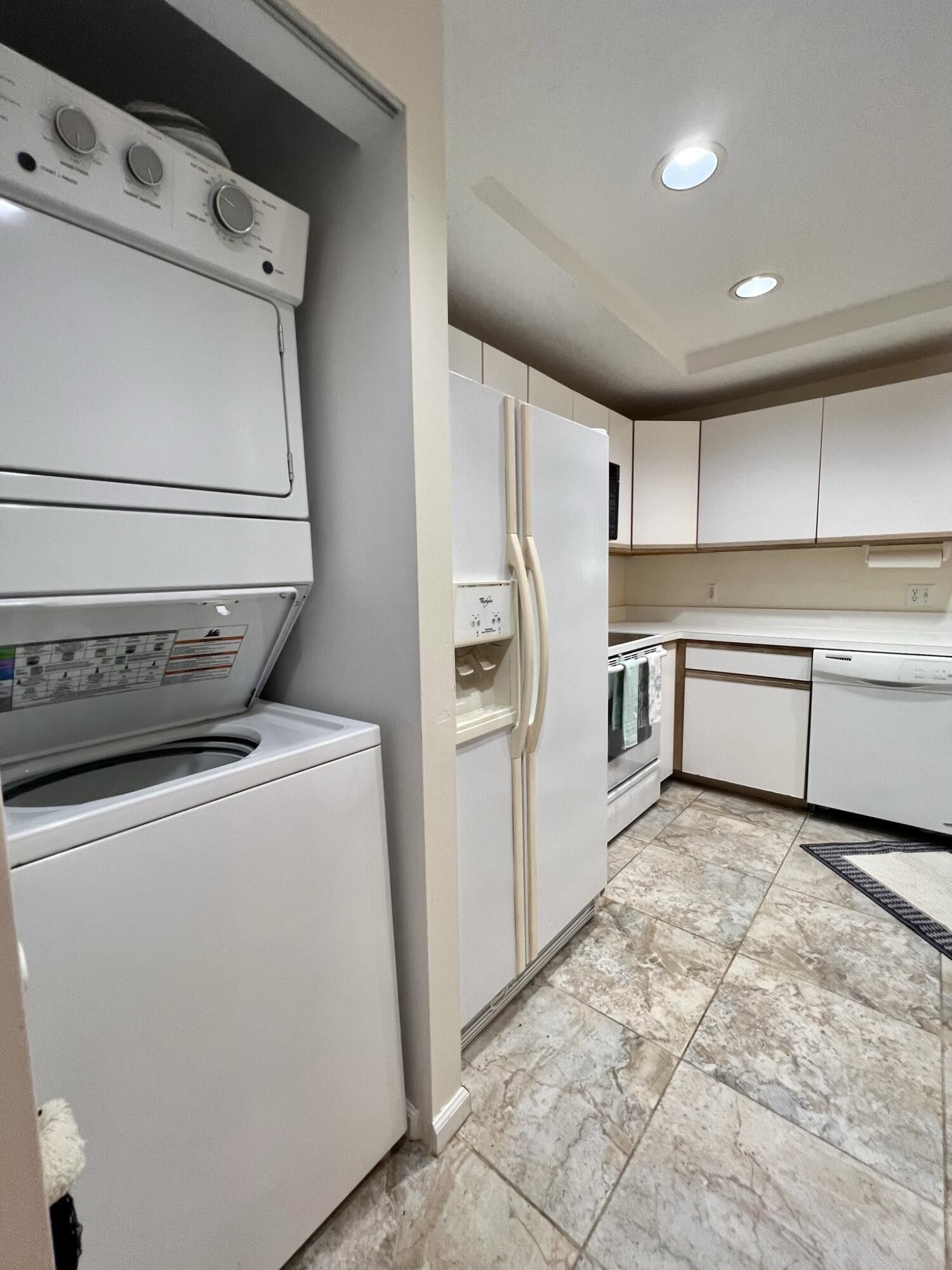 MUIRFIELD CONDO - Residential Lease