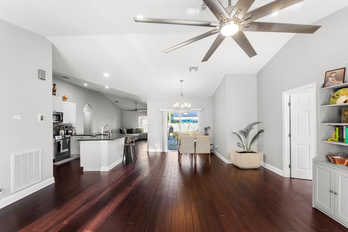 GOLDEN GATE - Residential