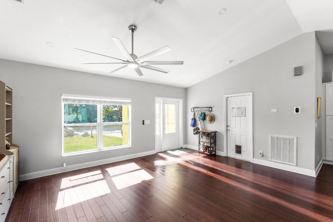 GOLDEN GATE - Residential