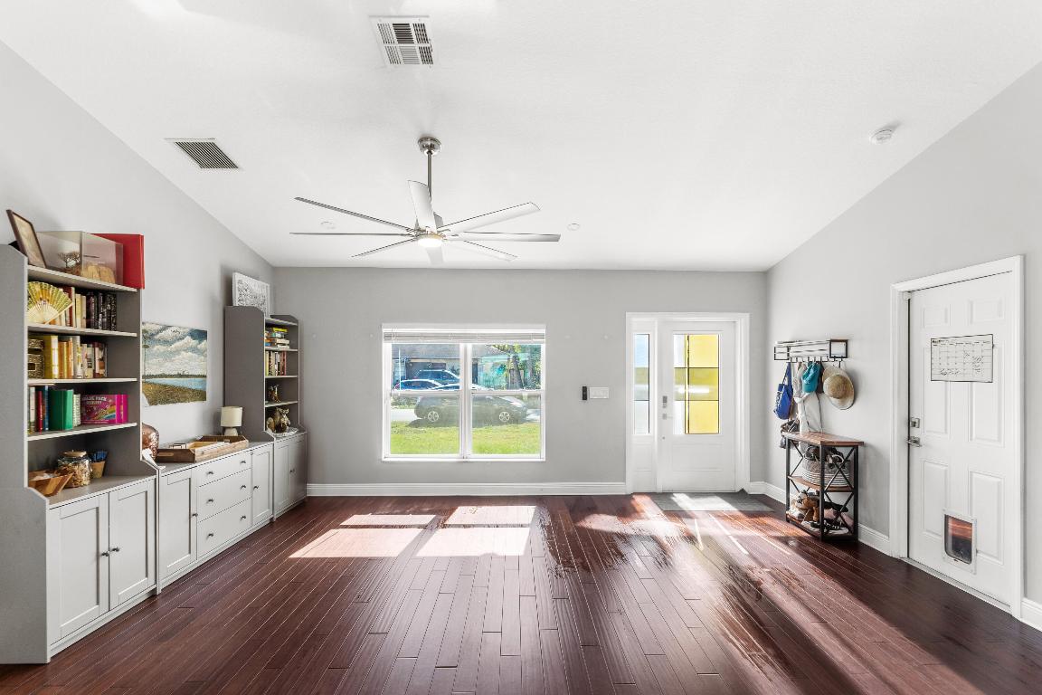 GOLDEN GATE - Residential