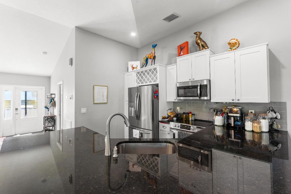 GOLDEN GATE - Residential