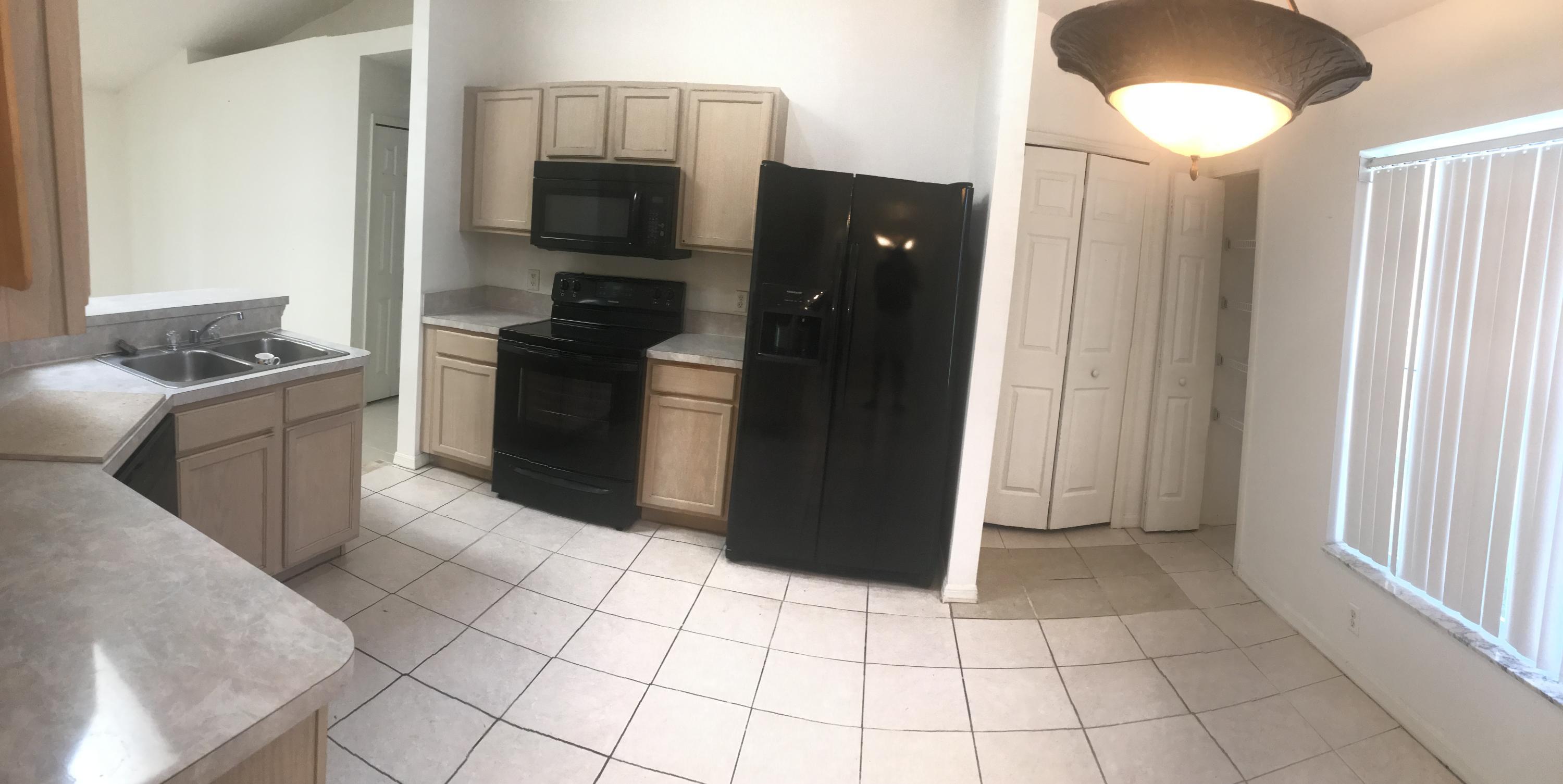 PORT ST LUCIE SECTION 46 1ST REPLAT - Residential