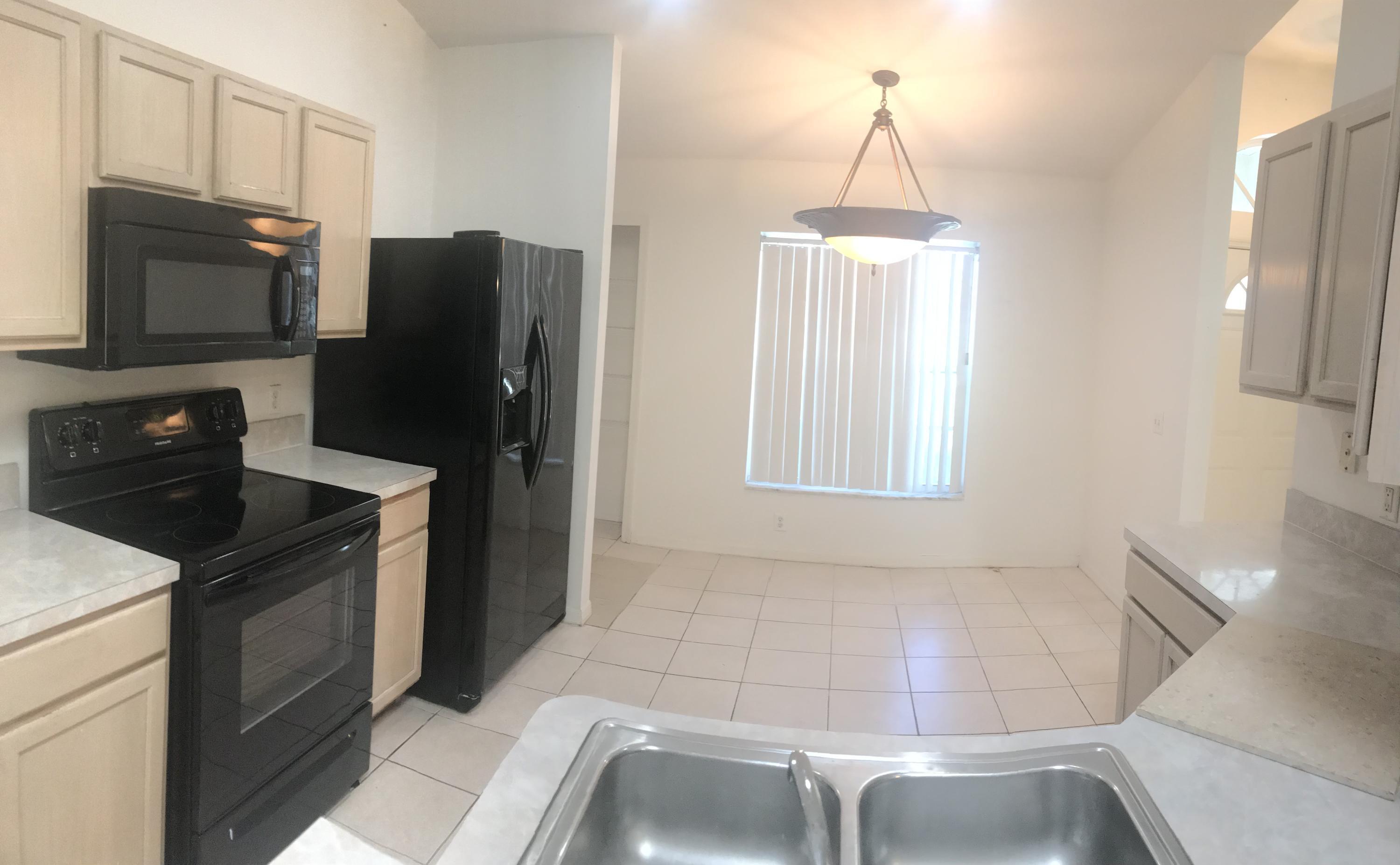 PORT ST LUCIE SECTION 46 1ST REPLAT - Residential