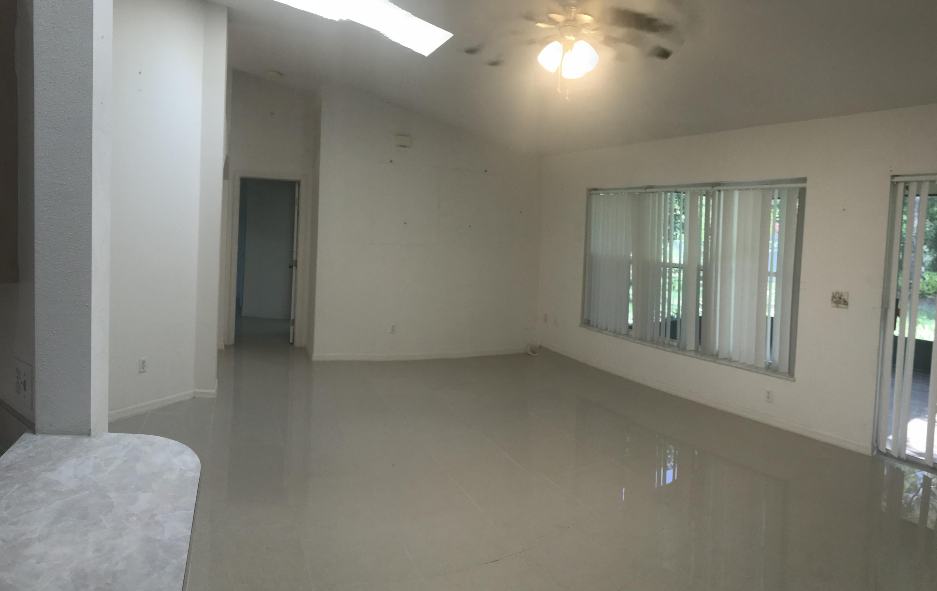 PORT ST LUCIE SECTION 46 1ST REPLAT - Residential