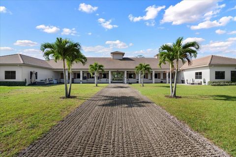 A home in Loxahatchee