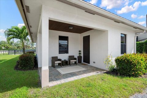 A home in Loxahatchee