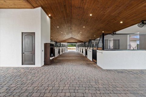 A home in Loxahatchee