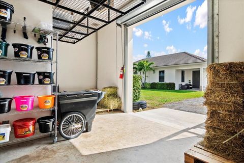 A home in Loxahatchee