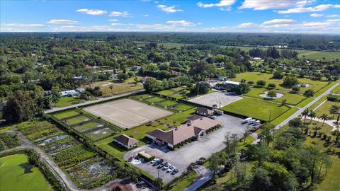 A home in Loxahatchee