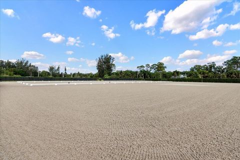 A home in Loxahatchee