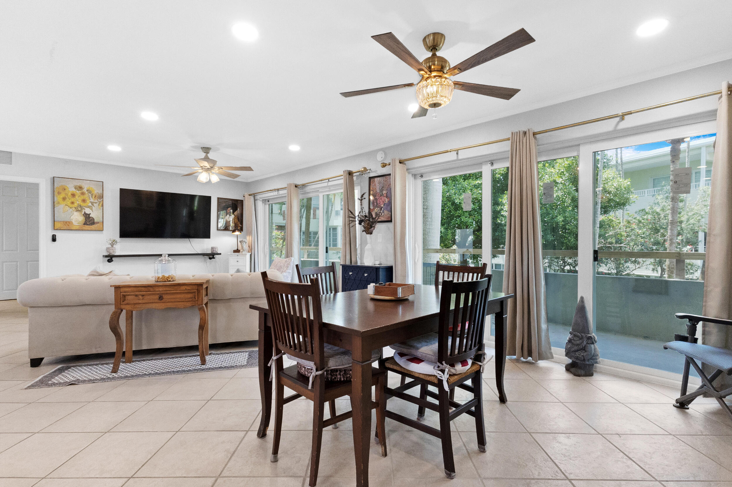 RIVERVIEW GARDEN APARTMENTS - Residential