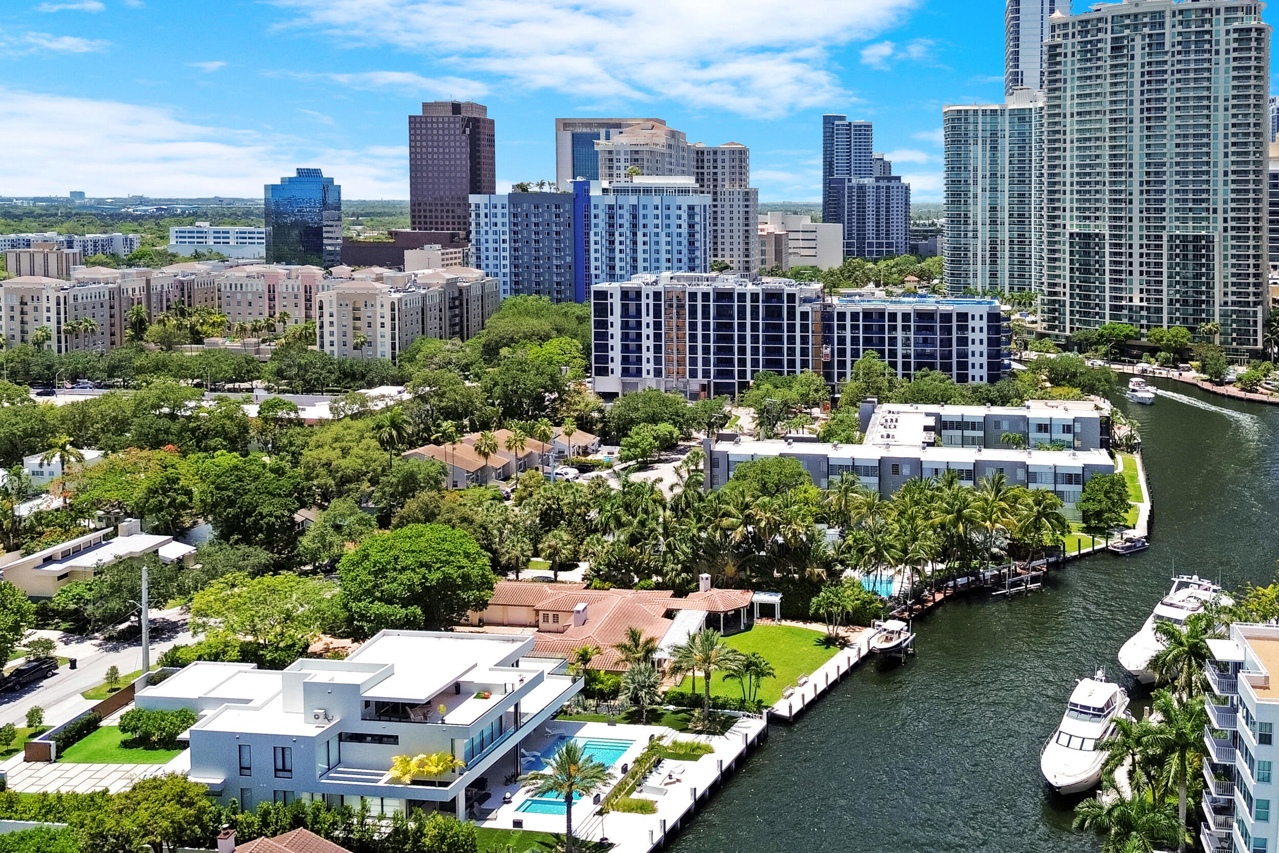 RIVERVIEW GARDEN APARTMENTS - Residential