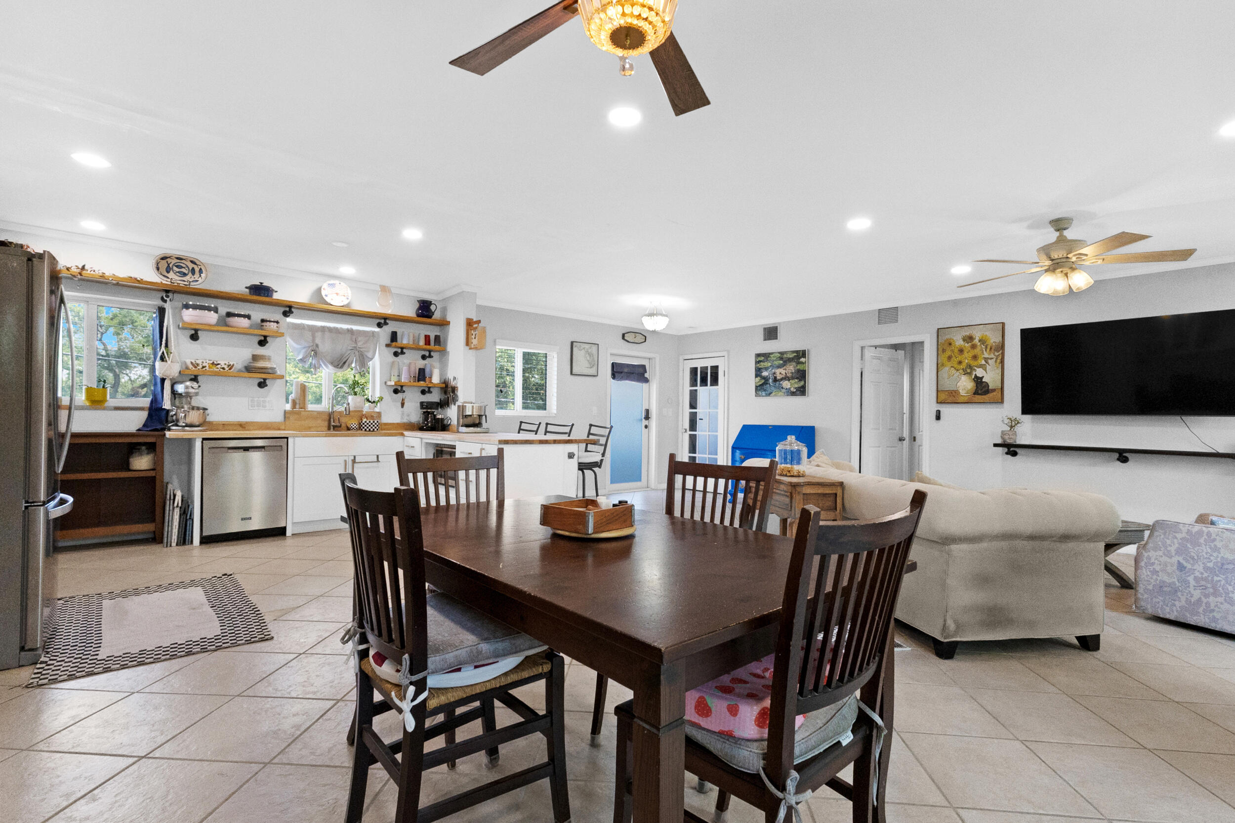 RIVERVIEW GARDEN APARTMENTS - Residential