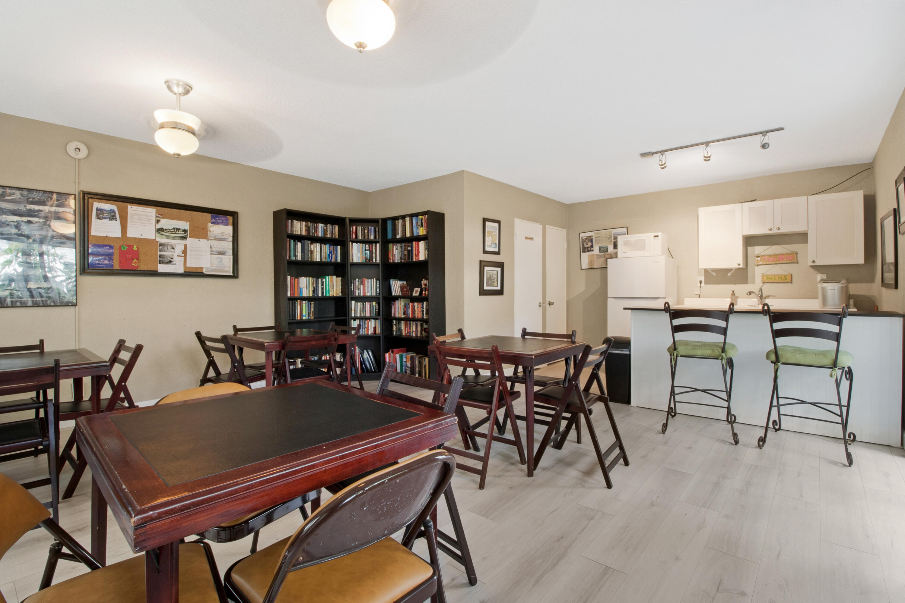 RIVERVIEW GARDEN APARTMENTS - Residential