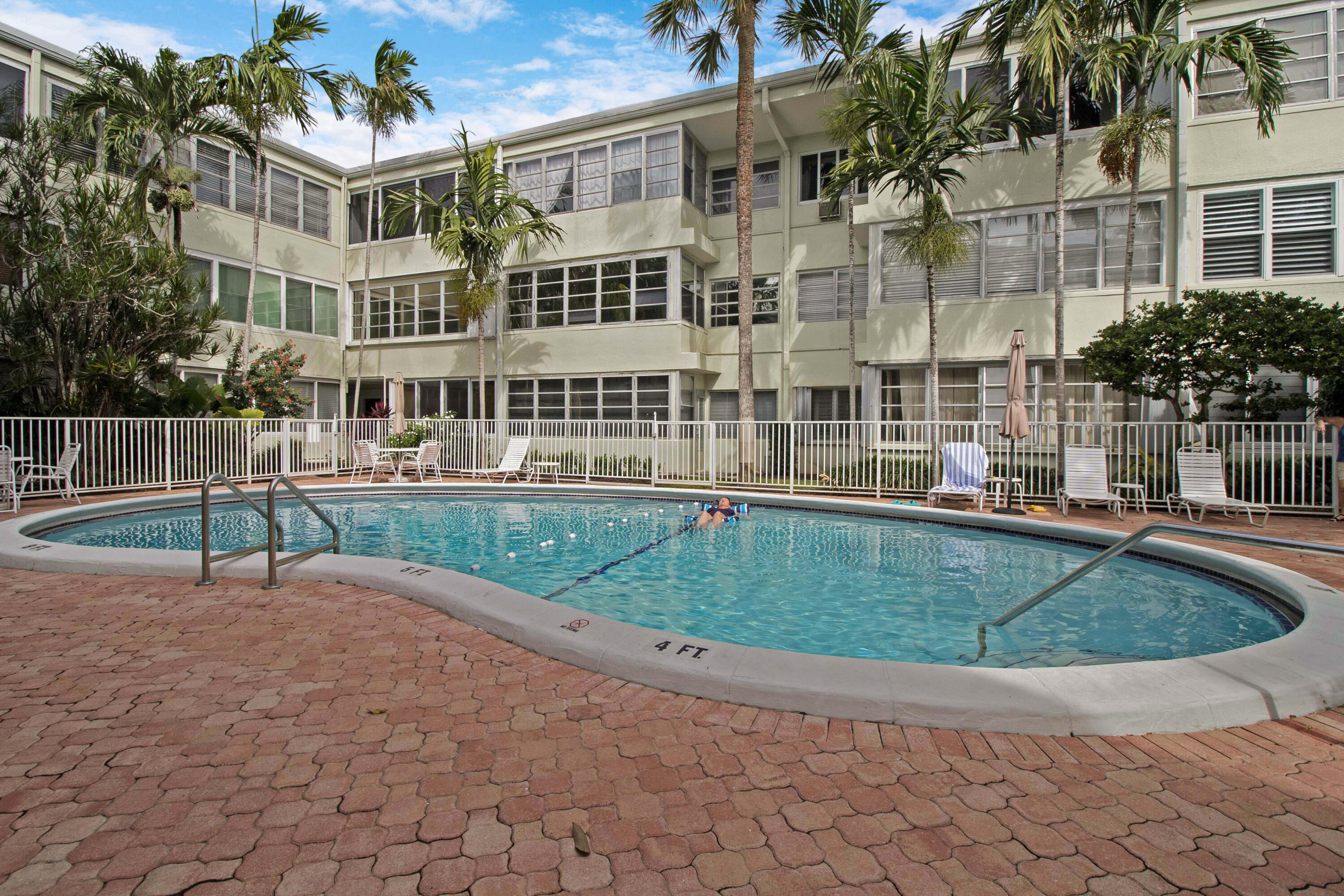 RIVERVIEW GARDEN APARTMENTS - Residential