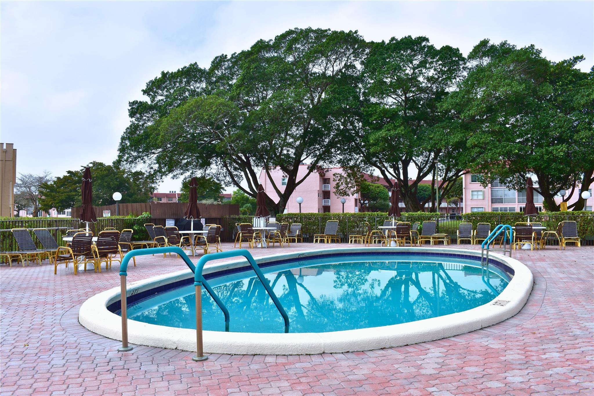 Sunrise Lakes III - Residential