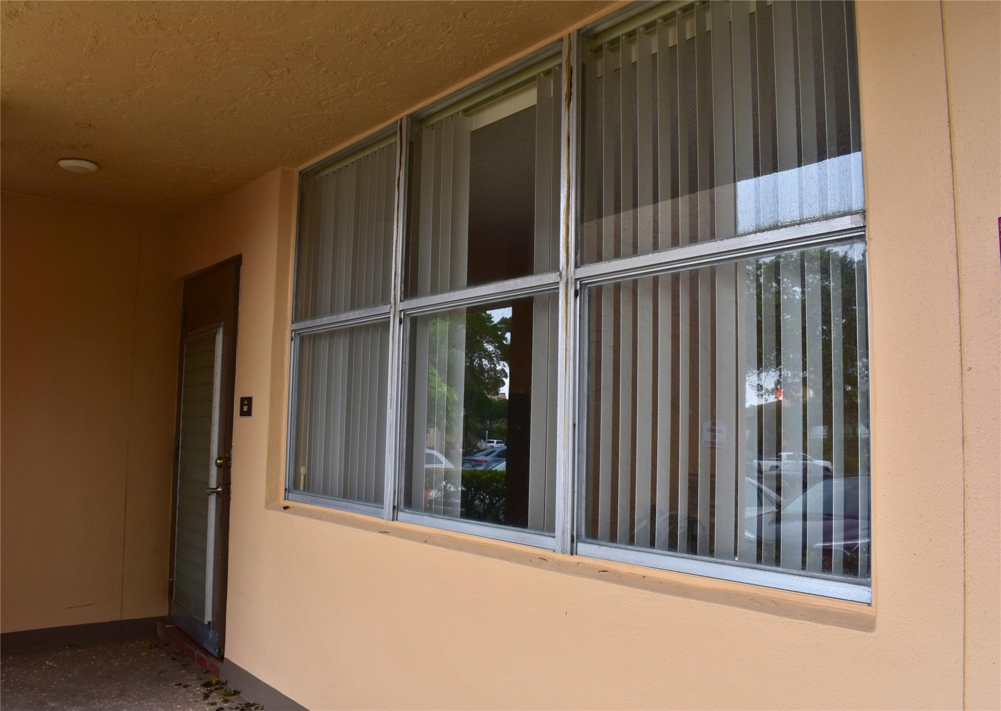 9081 Sunrise Lakes Blvd 107