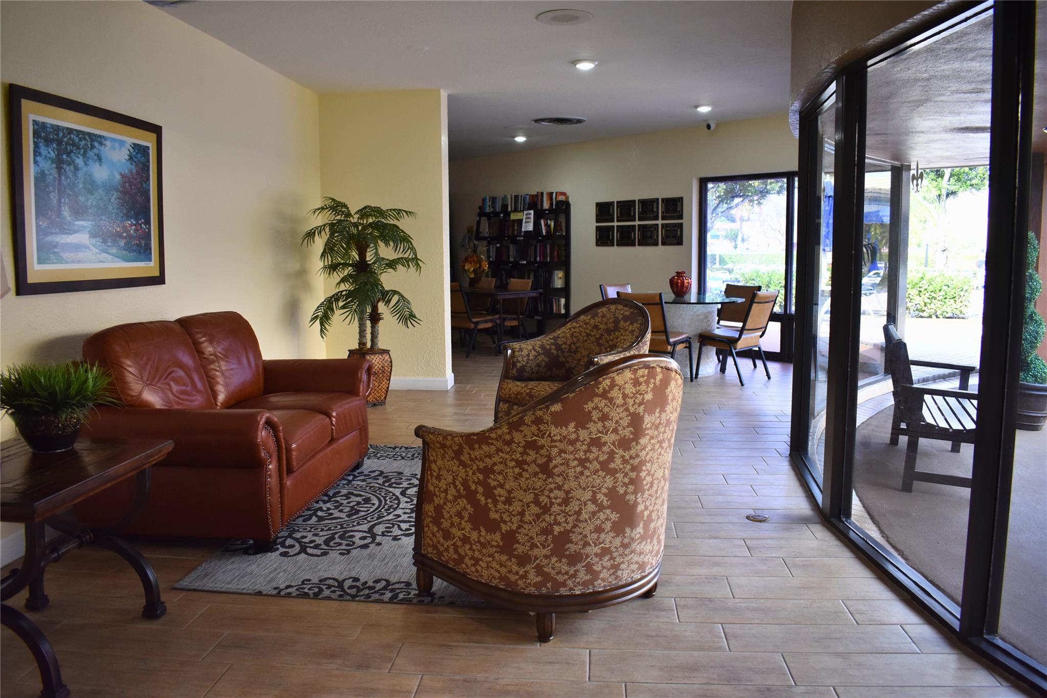 Sunrise Lakes III - Residential