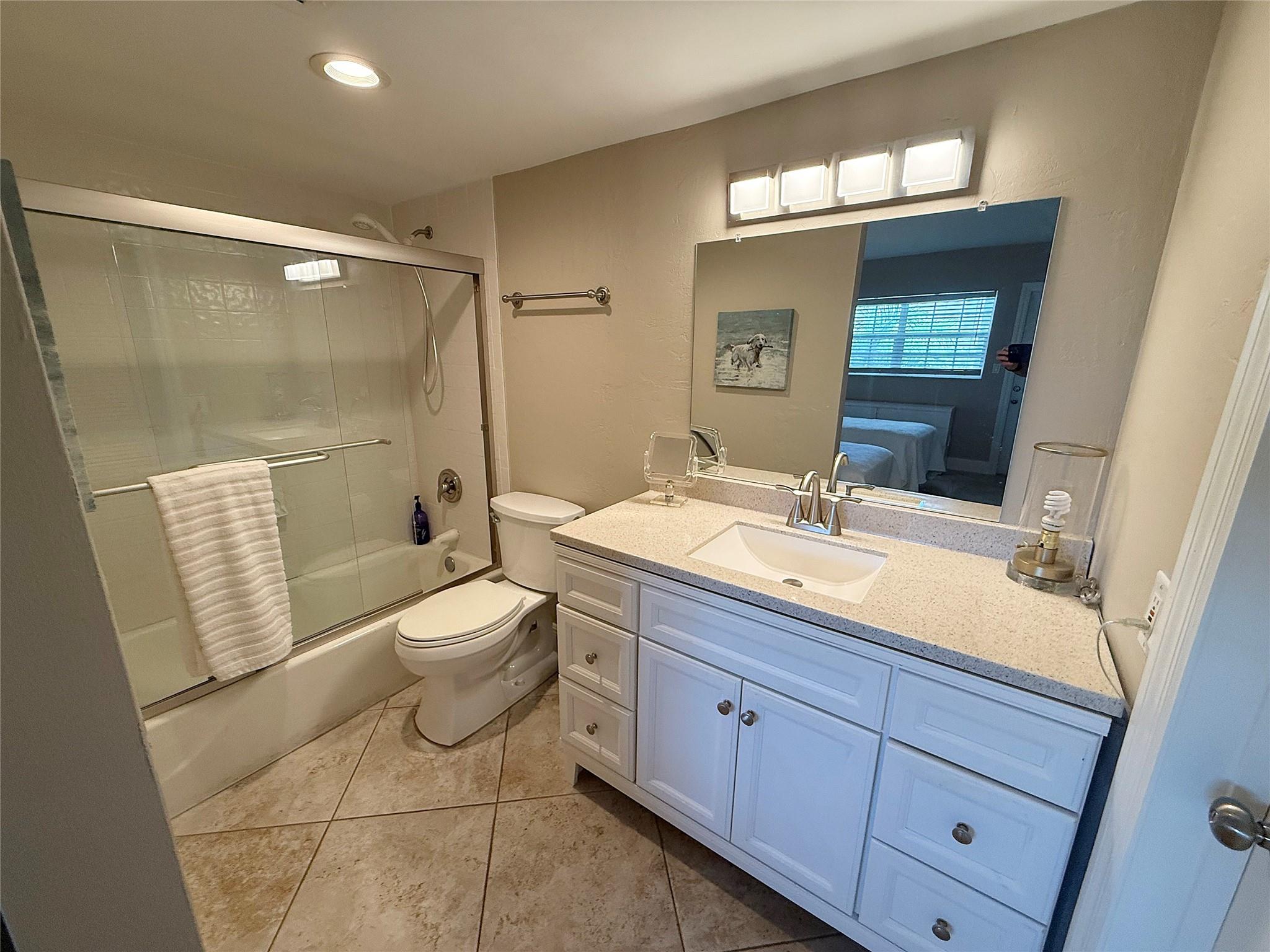 Pompano Yacht & Beach Clu - Residential Lease