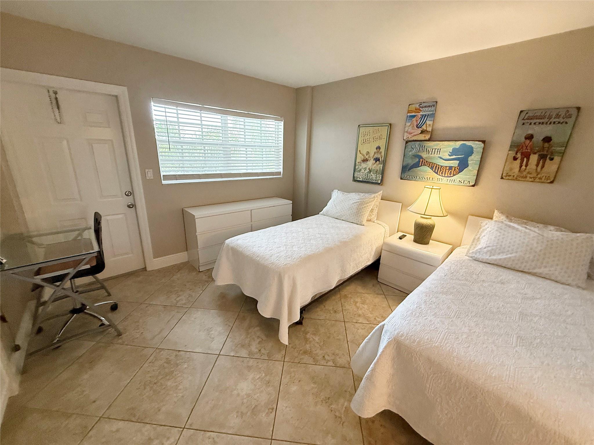 Pompano Yacht & Beach Clu - Residential Lease