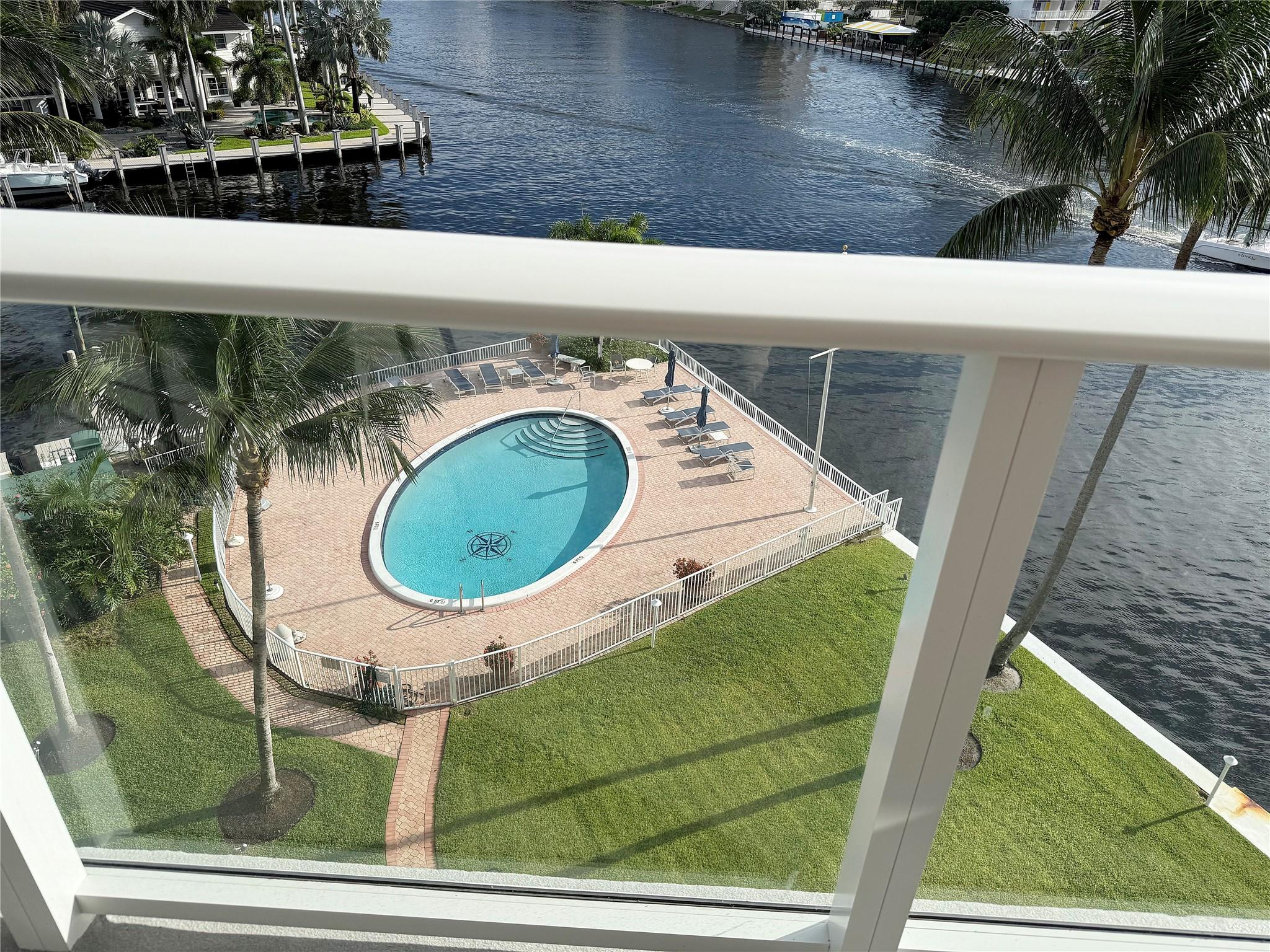 Pompano Yacht & Beach Clu - Residential Lease