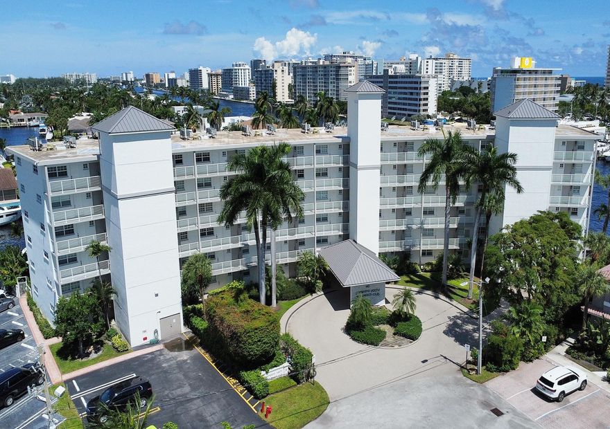 The Pompano Yacht and Beach club has been totally renovated to a very modern contemporary look. It his a freshly painted boutique building with metal roofs. It sits directly on the Intracoastal available for season rental. The Condo has 2 bed 2 baths, an open balcony with new glass railings giving an unobstructed awesome water views of the Intracoastal waterway and Pompano’s endless boat parade. Kitchen is open and  has granite counter tops . Building amenities include heated pool and a new constructed outside kitchen & barbecues. Amazing location just a short walk to the beach, Pier and many new restaurants and bars. Available November 2025 to April 2026 Min 90 day rental