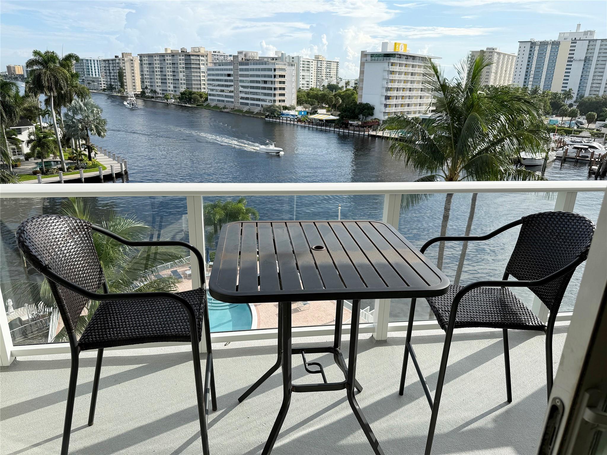 Pompano Yacht & Beach Clu - Residential Lease