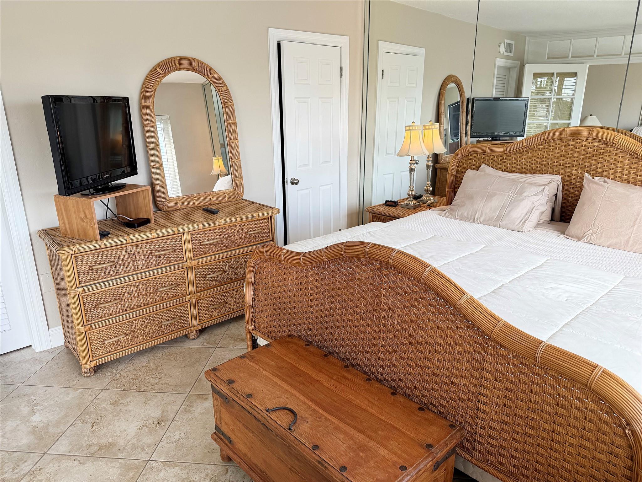 Pompano Yacht & Beach Clu - Residential Lease