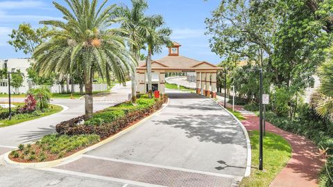 A home in Lake Worth