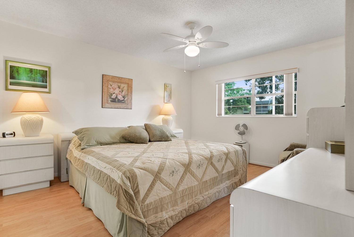 4321 NW 16th St 204