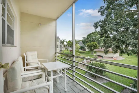 4321 NW 16th St Unit 204, Fort Lauderdale, FL MLS: F10493108