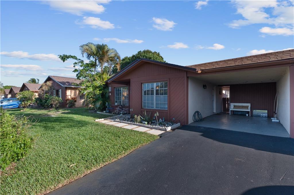 Los Mangos Patio-Villas - Residential