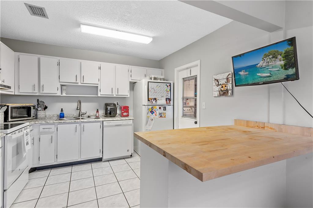 Los Mangos Patio-Villas - Residential