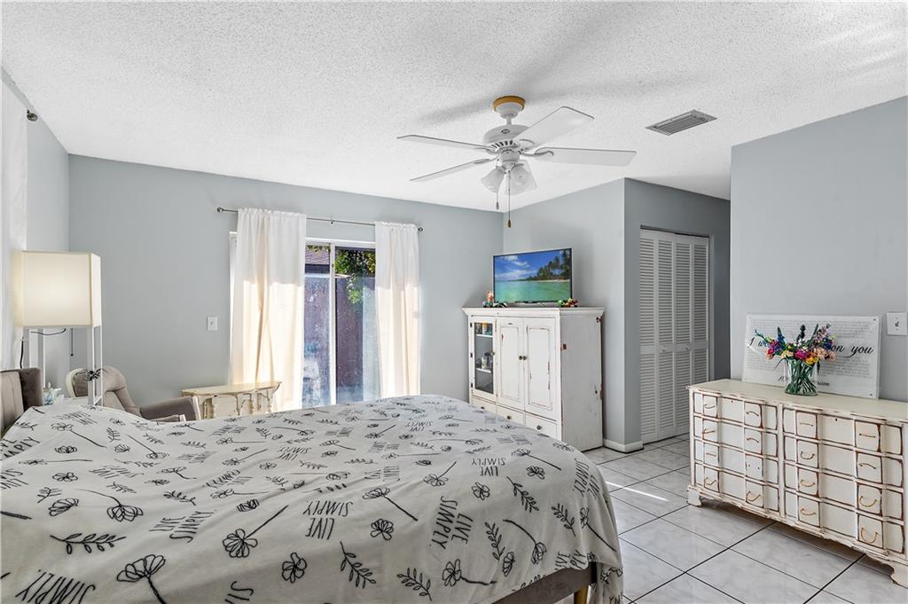 Los Mangos Patio-Villas - Residential