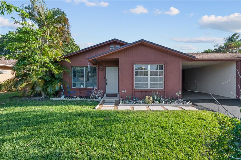 Los Mangos Patio-Villas - Residential