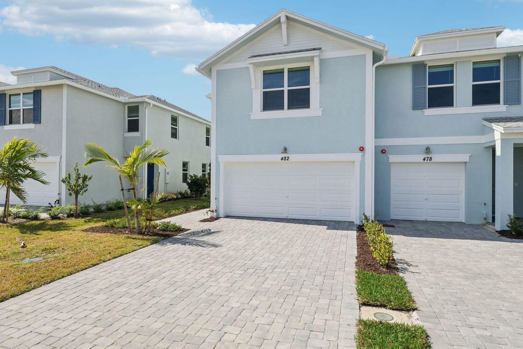 Photo of 482 Salisbury Circle, Fort Pierce, FL 34982 (MLS # R11064715)