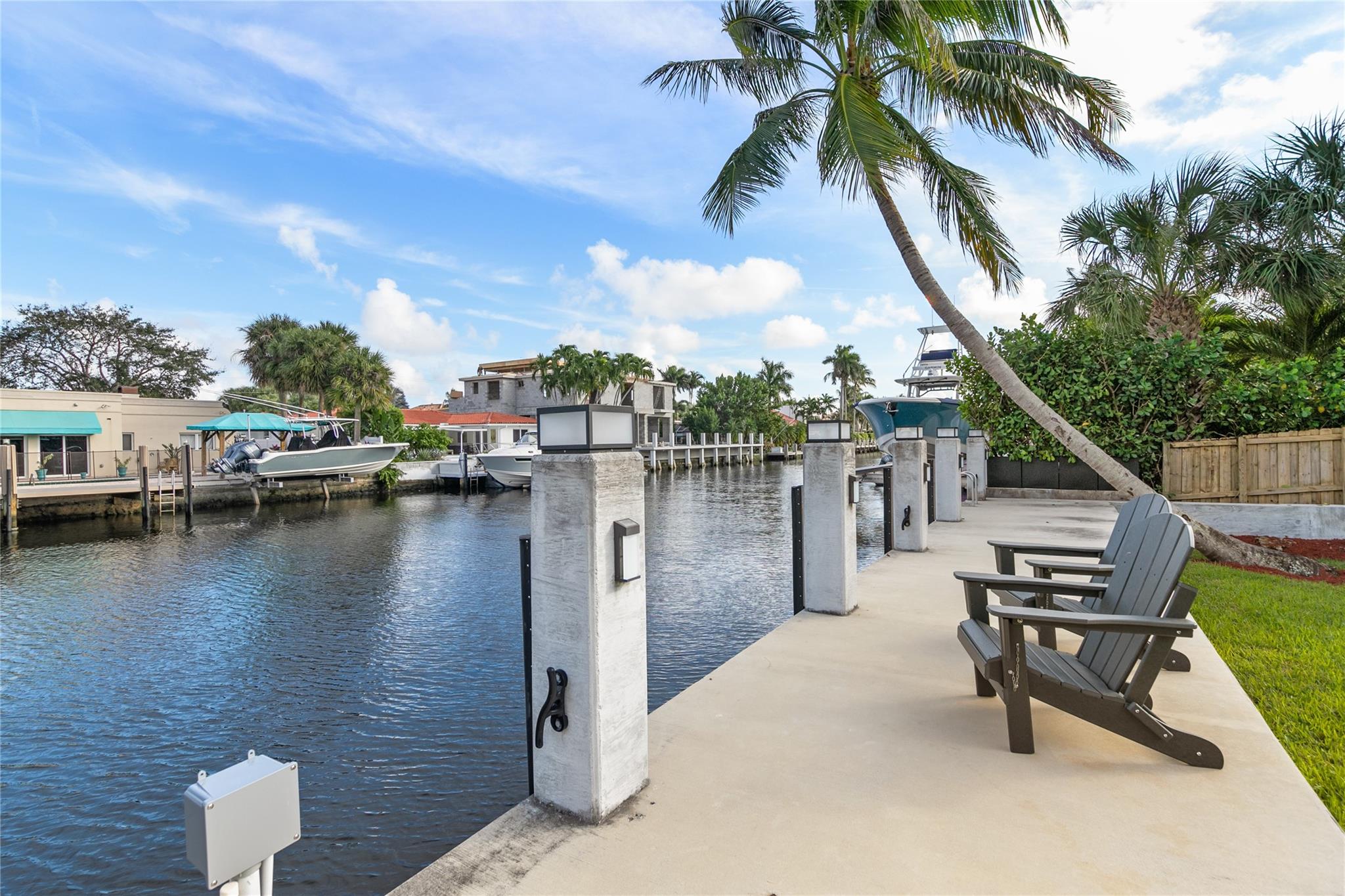 314 Isle Of Capri Dr