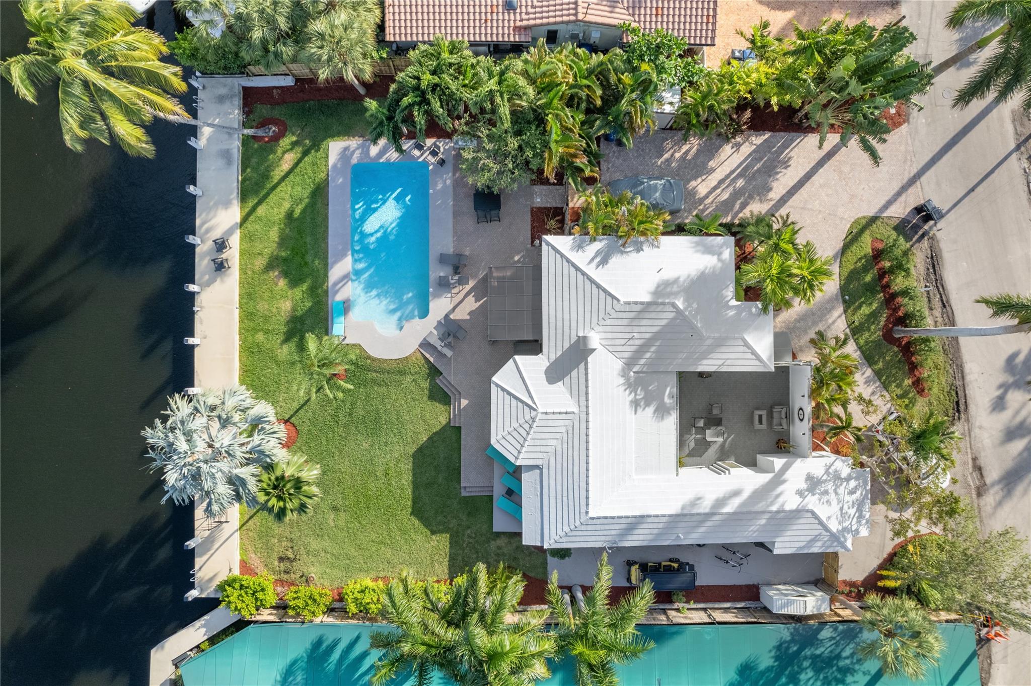 314 Isle Of Capri Dr