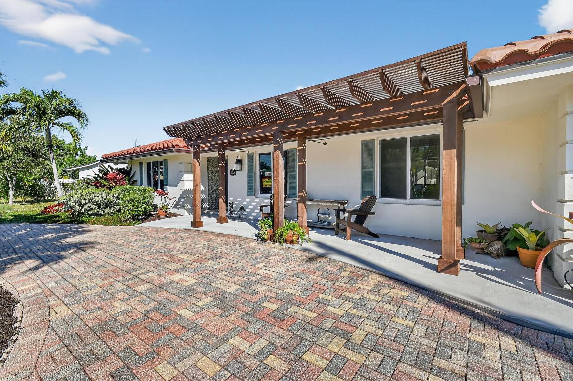 Tequesta Country Club Community - Residential