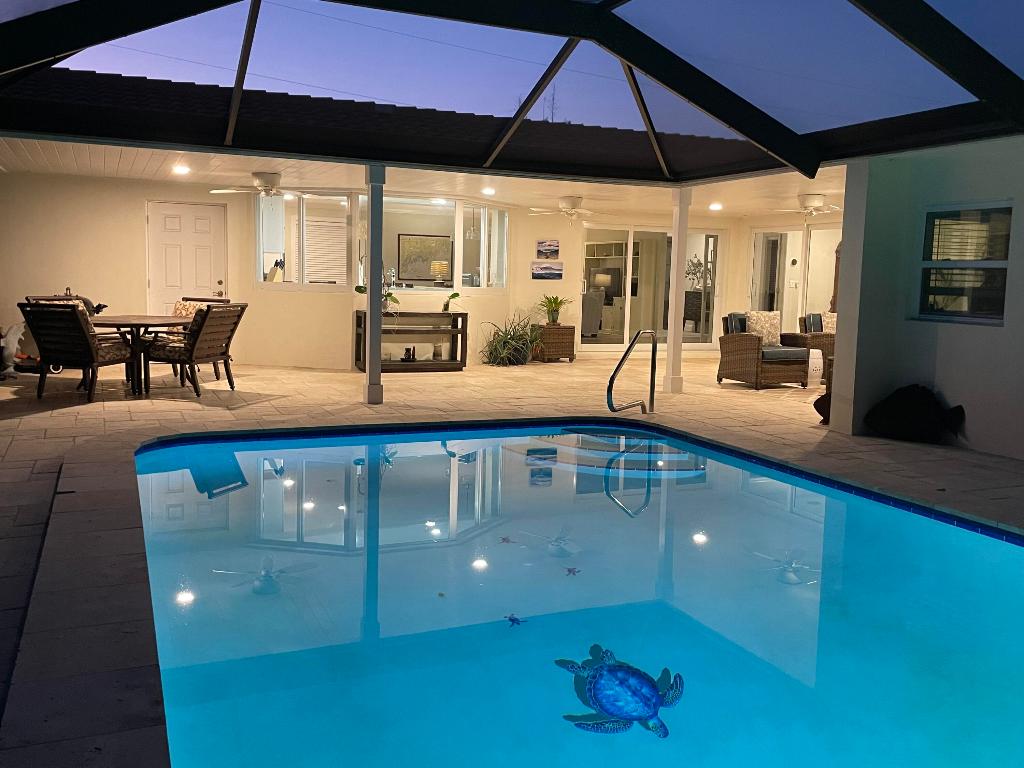 Tequesta Country Club Community - Residential