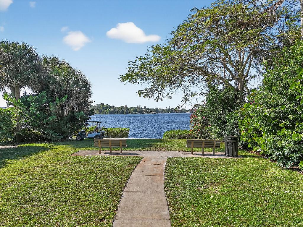 Tequesta Country Club Community - Residential