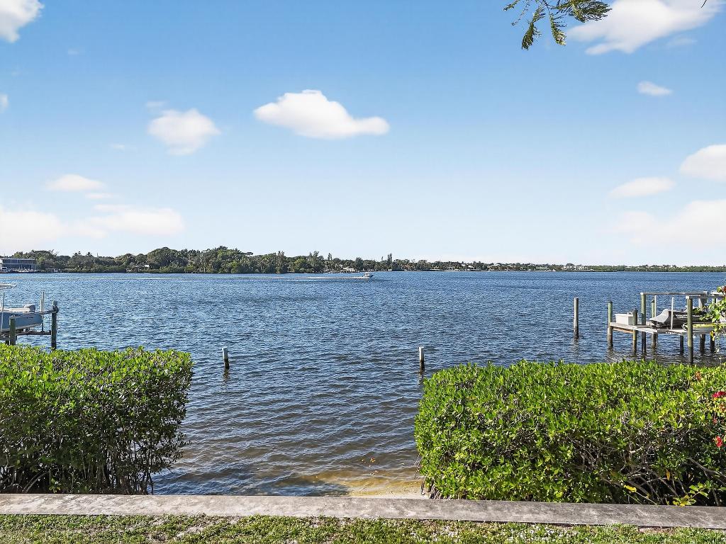 Tequesta Country Club Community - Residential