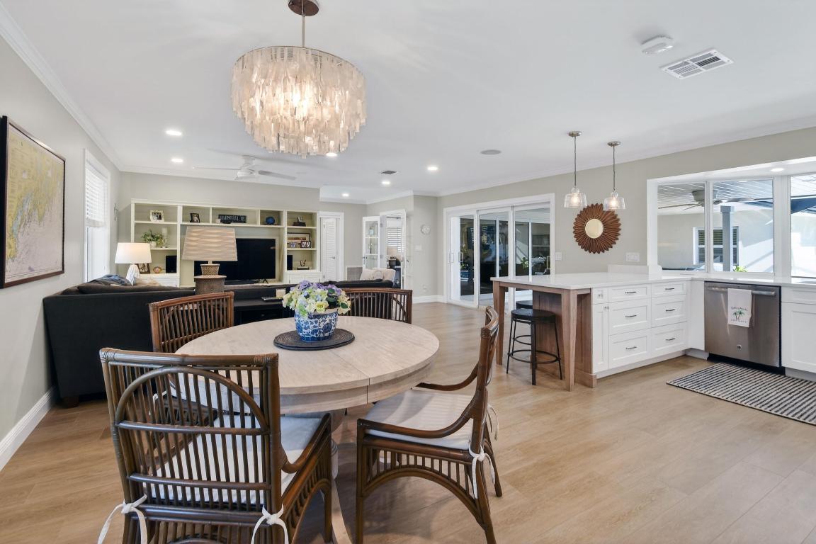 Tequesta Country Club Community - Residential